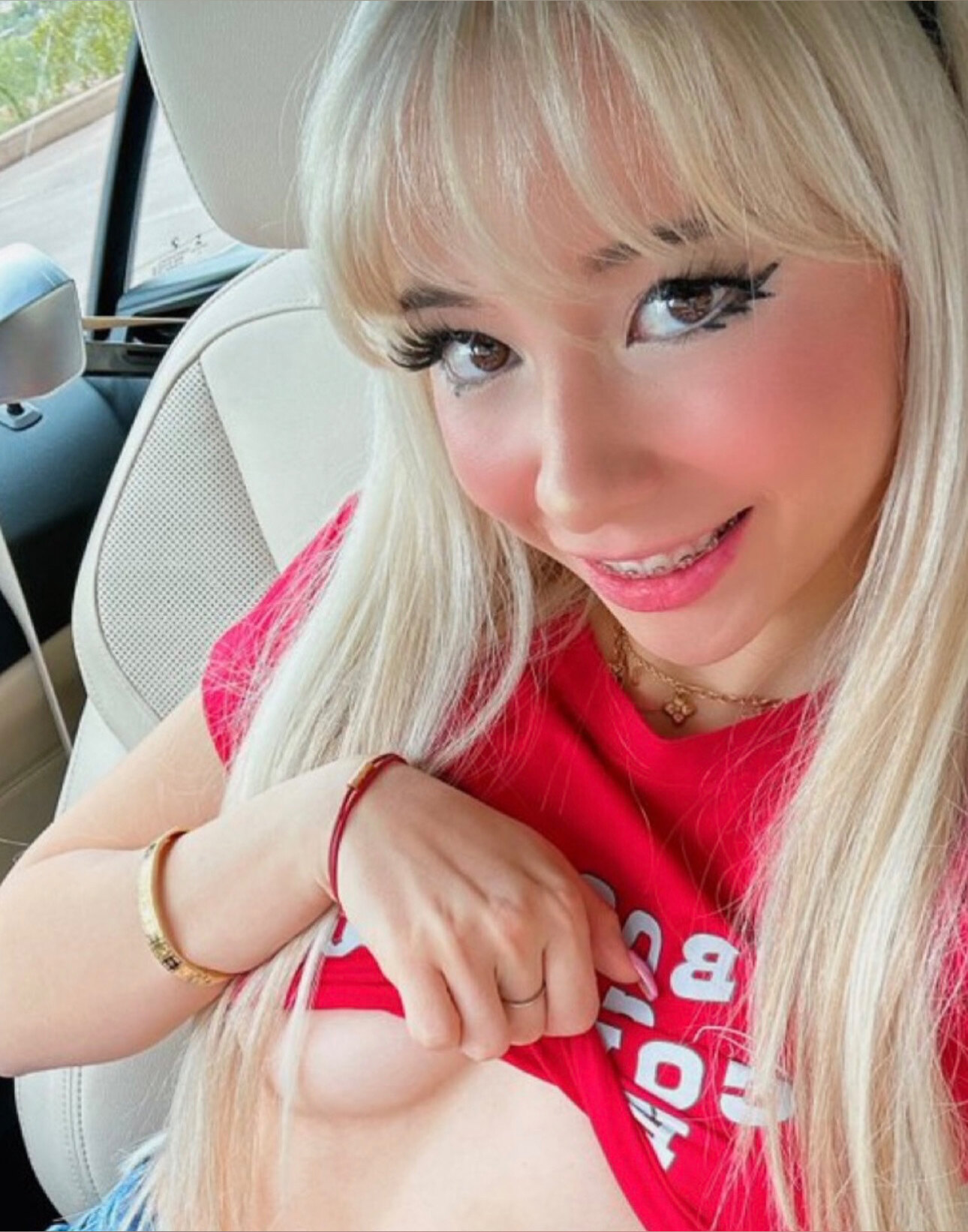 Izzy Skye OnlyFans username