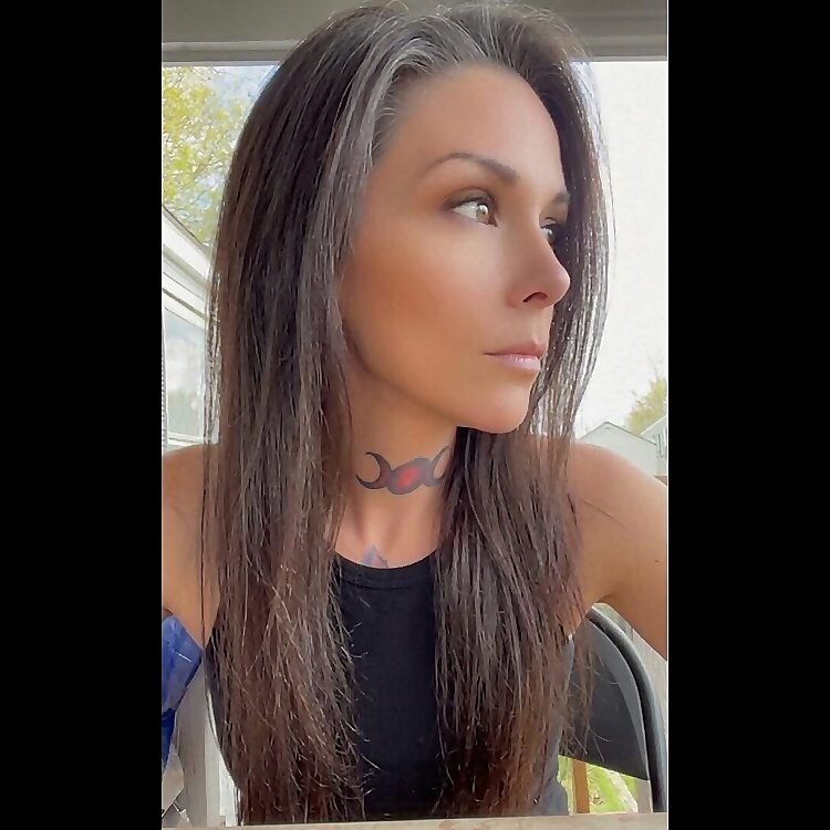 Tanya Schultz OnlyFans username