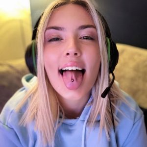 Brandi Raee profile