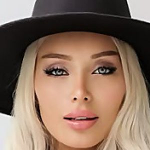 Daniella Chavez