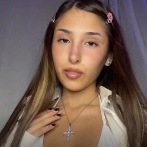 Mia profile